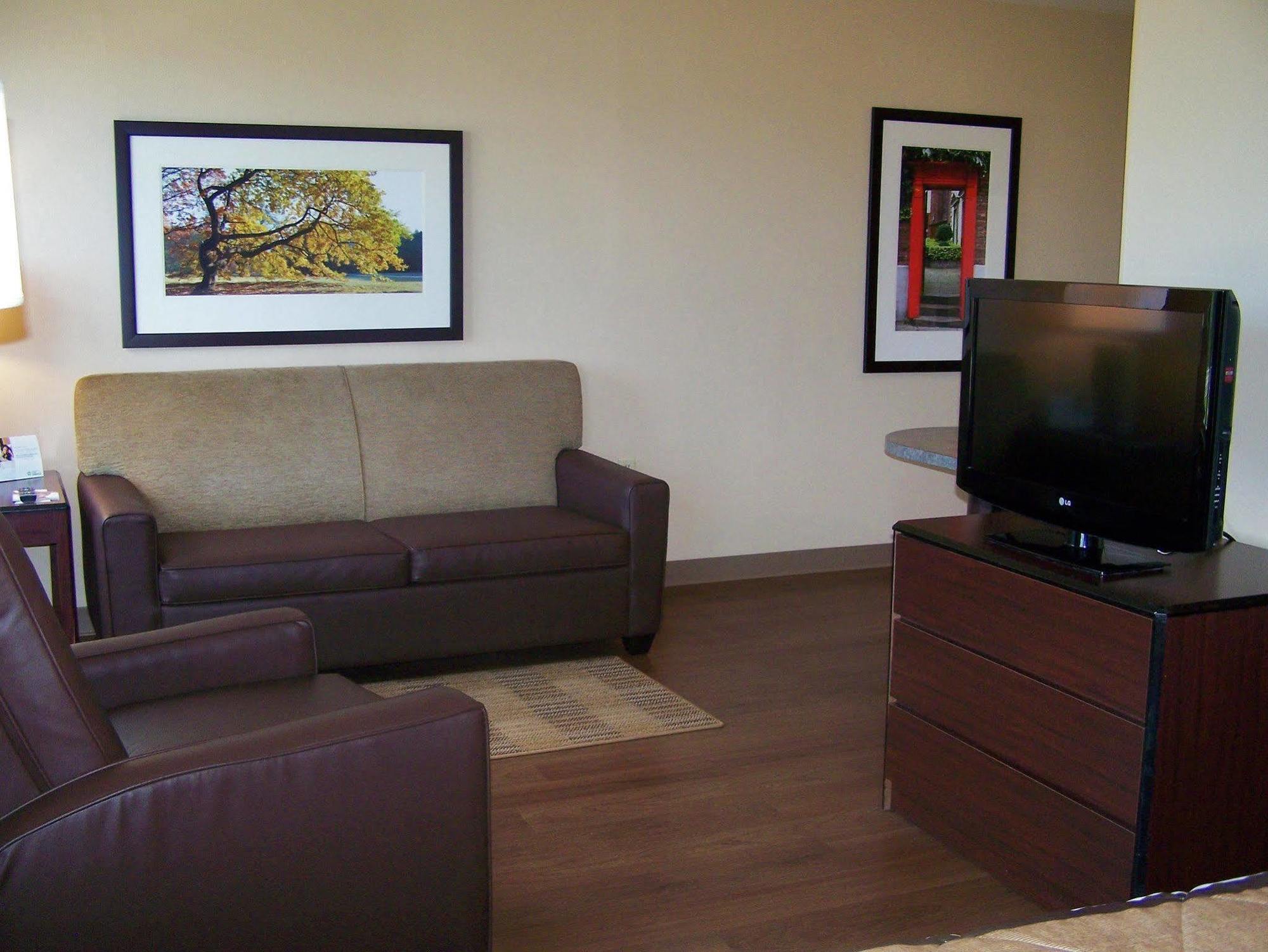 Extended Stay America Select Suites - Columbia - Northwest Harbison Exterior photo